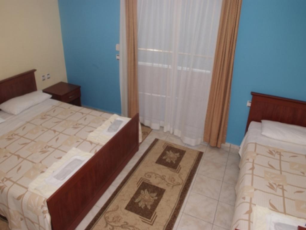 Helia Seaside Hotel Sarandë Quarto foto